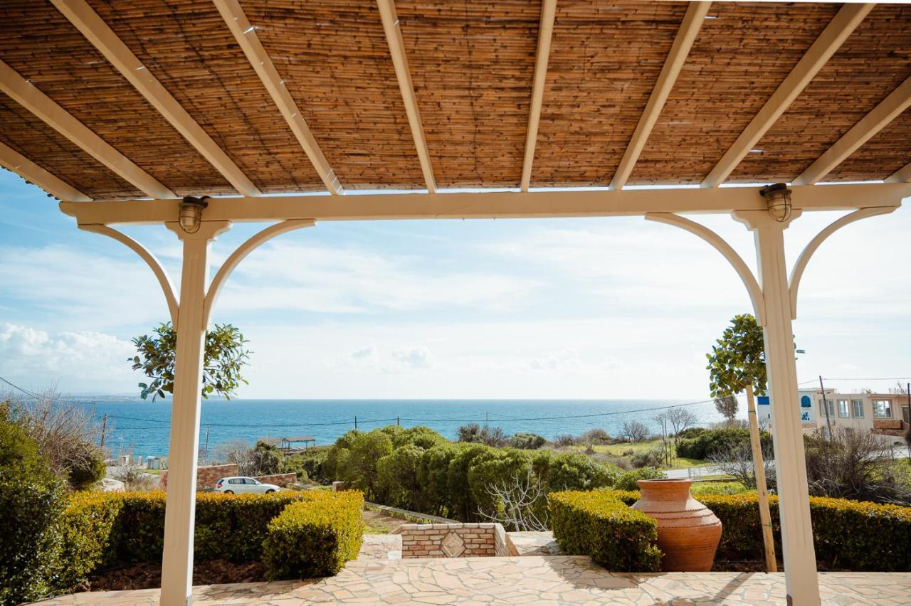 Seafront Apartment Karfas Exterior photo