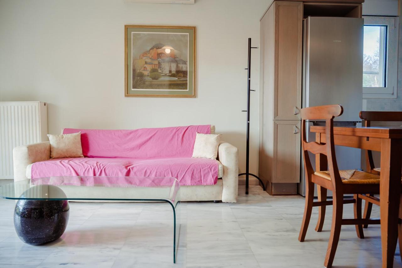 Seafront Apartment Karfas Exterior photo